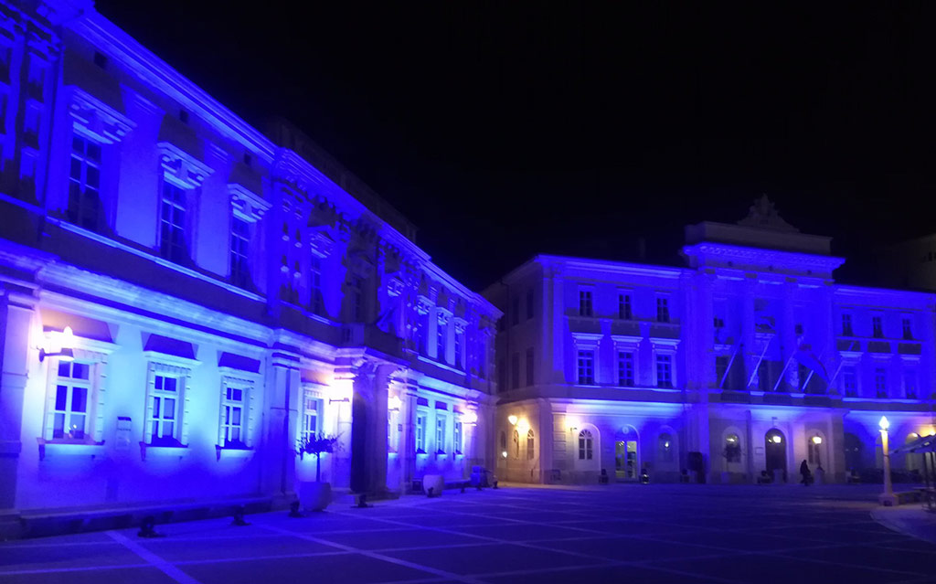 Slovenija se je 2. aprila odela v modro barvo